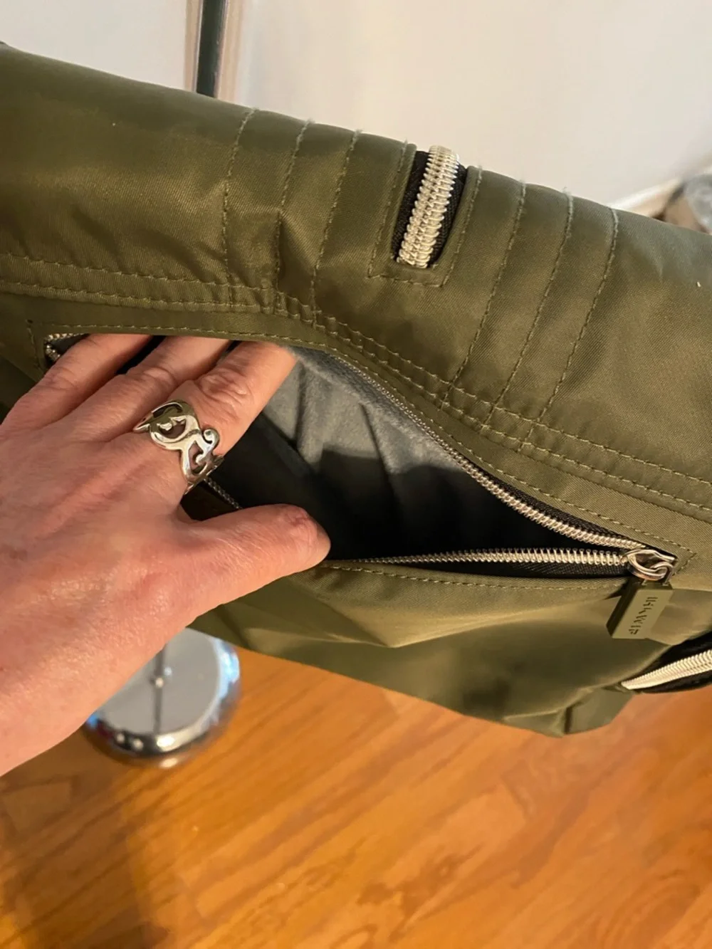 IHKWIP Satchel Bag